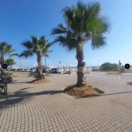 Mansardato Frontemare Aparthotel Roseto Degli Abruzzi