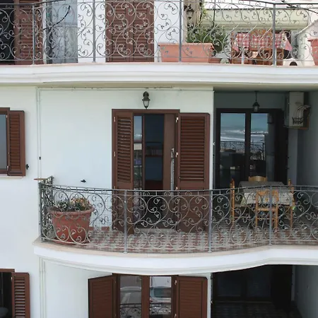 Aparthotel Mansardato Frontemare Roseto Degli Abruzzi