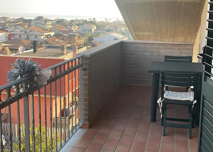 Mansarda Vicino Al Mare רוזטו דליי אברוצי